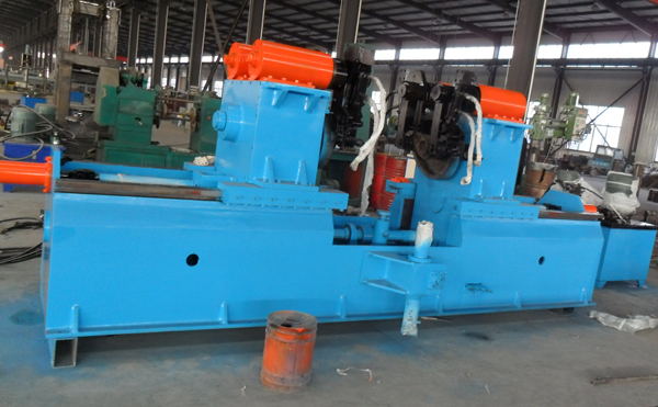 消聲器雙頭封口機(jī)